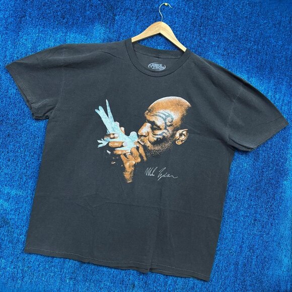 Mike Tyson Loves His Doves Boxing Champion Legend Tee 2X - Picture 3 of 4